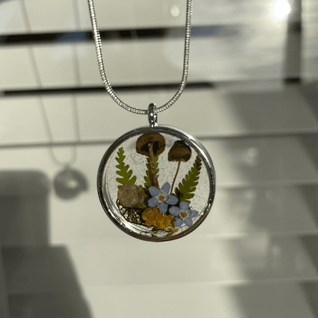 Pendant Mushroom